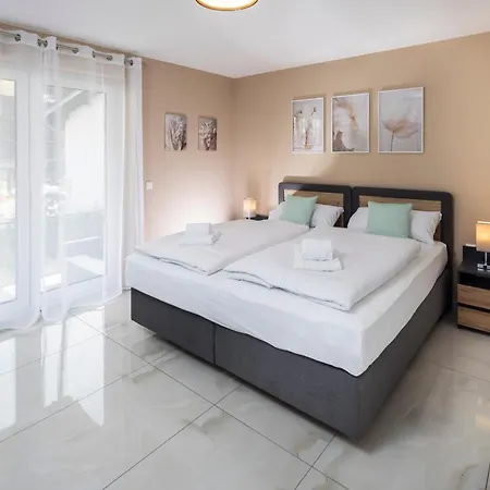 Lejlighed Blue Sky Flat, Apartment, 73qm, Bis 6 Personen, Neubau Sued-balkon Mit Lounge-moebeln, Schwarzwald-plus Inkl 80 Gratis-attraktionen Taeglich