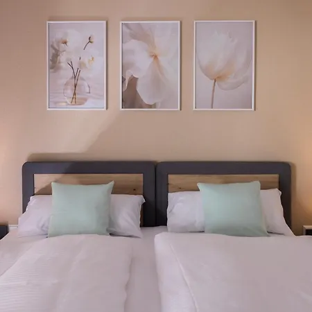 Lejlighed Blue Sky Flat, Apartment, 73qm, Bis 6 Personen, Neubau Sued-balkon Mit Lounge-moebeln, Schwarzwald-plus Inkl 80 Gratis-attraktionen Taeglich *