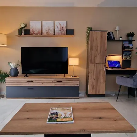 Lejlighed Blue Sky Flat, Apartment, 73qm, Bis 6 Personen, Neubau Sued-balkon Mit Lounge-moebeln, Schwarzwald-plus Inkl 80 Gratis-attraktionen Taeglich *