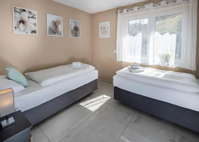 Апартаменты Blue Sky Flat, Apartment, 73qm, Bis 6 Personen, Neubau Sued-balkon Mit Lounge-moebeln, Schwarzwald-plus Inkl 80 Gratis-attraktionen Taeglich Байрсброн