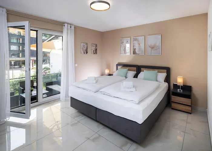 Апартаменты Blue Sky Flat, Apartment, 73qm, Bis 6 Personen, Neubau Sued-balkon Mit Lounge-moebeln, Schwarzwald-plus Inkl 80 Gratis-attraktionen Taeglich Байрсброн