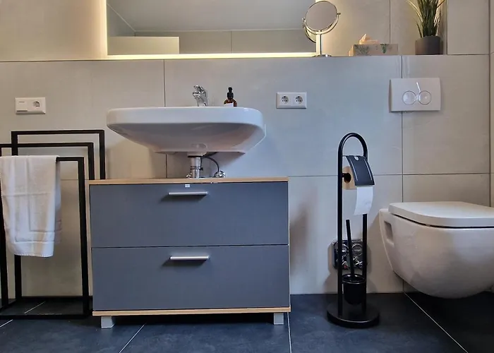 Blue Sky Flat, Apartment, 73qm, Bis 6 Personen, Neubau Sued-balkon Mit Lounge-moebeln, Schwarzwald-plus Inkl 80 Gratis-attraktionen Taeglich Апартаменты Байрсброн