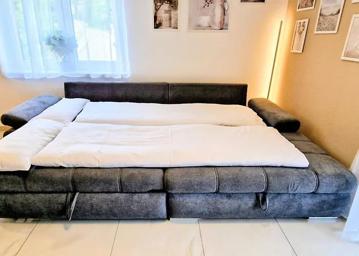 Апартаменты Blue Sky Flat, Apartment, 73qm, Bis 6 Personen, Neubau Sued-balkon Mit Lounge-moebeln, Schwarzwald-plus Inkl 80 Gratis-attraktionen Taeglich Байрсброн